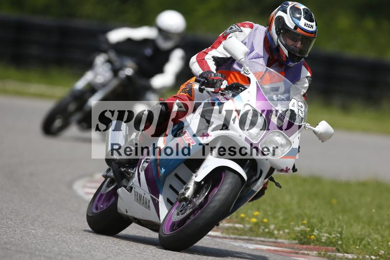 /Archiv-2024/29 12.06.2024 MOTO.CH Track Day ADR/Gruppe blau/43